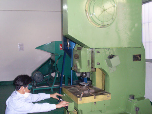 深圳銷毀公司,過期食品銷毀,過期化妝品銷毀,文件銷毀,電腦硬盤銷毀,保密資料銷毀,電子產(chǎn)品銷毀,服裝銷毀,假冒偽劣產(chǎn)品銷毀